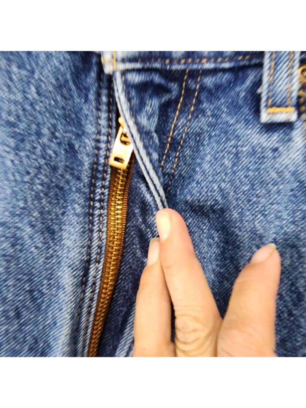 Carhartt Jeans Mens 33x36 Blue Flannel Lined Cotton Denim Relaxed Fit *Read* - Picture 2 of 16